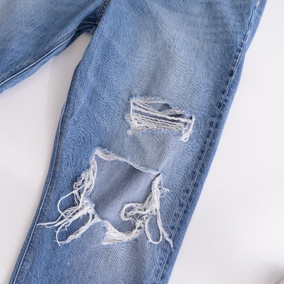 American Eagle 90's Boyfriend Distress Jeans Denim Size 8 - Picture 8 of 16